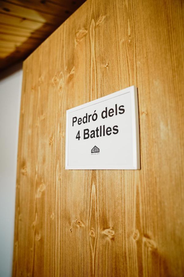 Cases Altes De Posada Navés Buitenkant foto